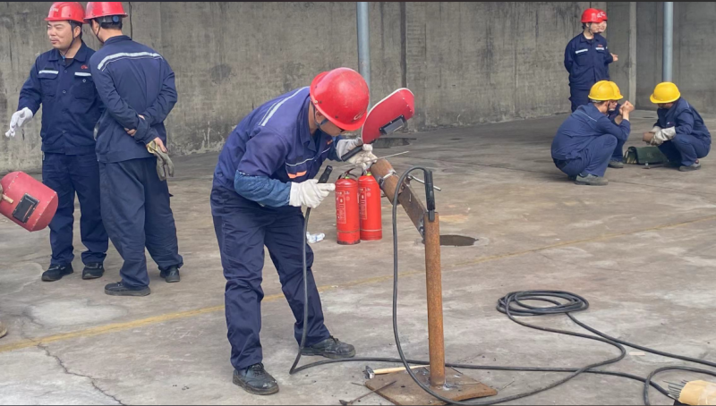 �����������ܹ�����а��������ͻ�����ҵ��Ⱥ���վ����ߵ�ʮ�조ͬ�˱���ְ�����մ���